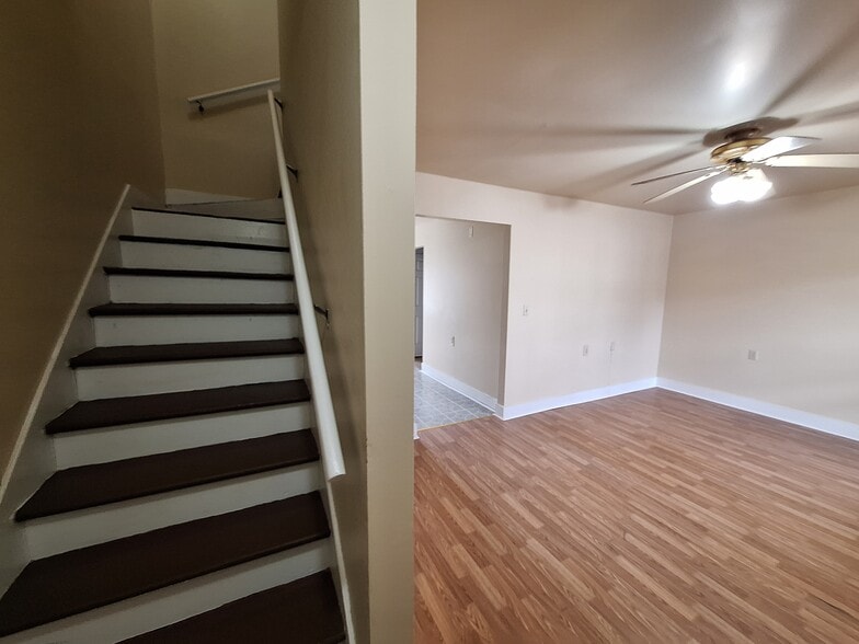 Building Photo - 1550 Gallagher St