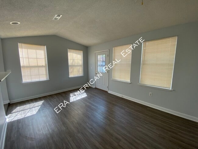 Building Photo - 169 Wright Cir
