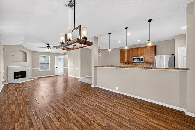 Building Photo - 10306 Nickel Grove Dr