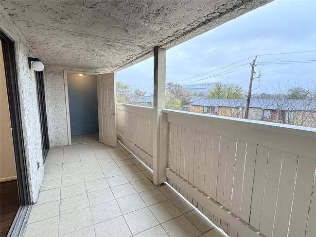 Building Photo - 8523 Hearth Dr