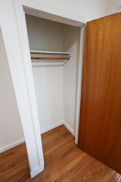 Building Photo - 1 Kenilworth St