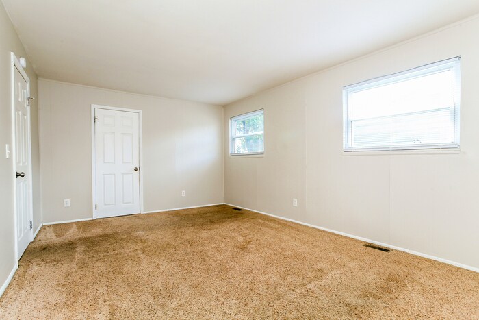 Building Photo - 11952 Wincanton Dr