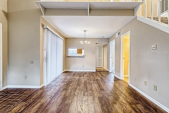 Building Photo - 3130 Walnut Bend Ln