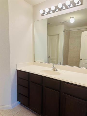 Building Photo - 1314 Tamarack Dr