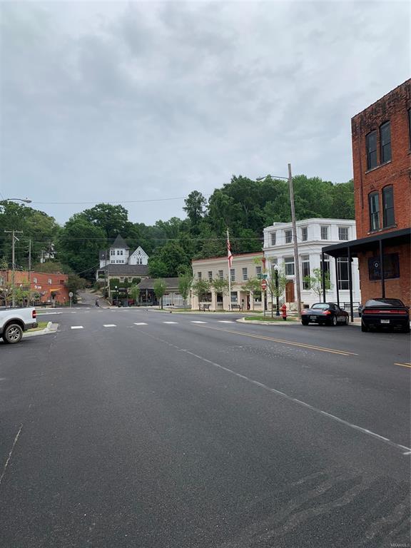 Building Photo - 101 N Bridge St