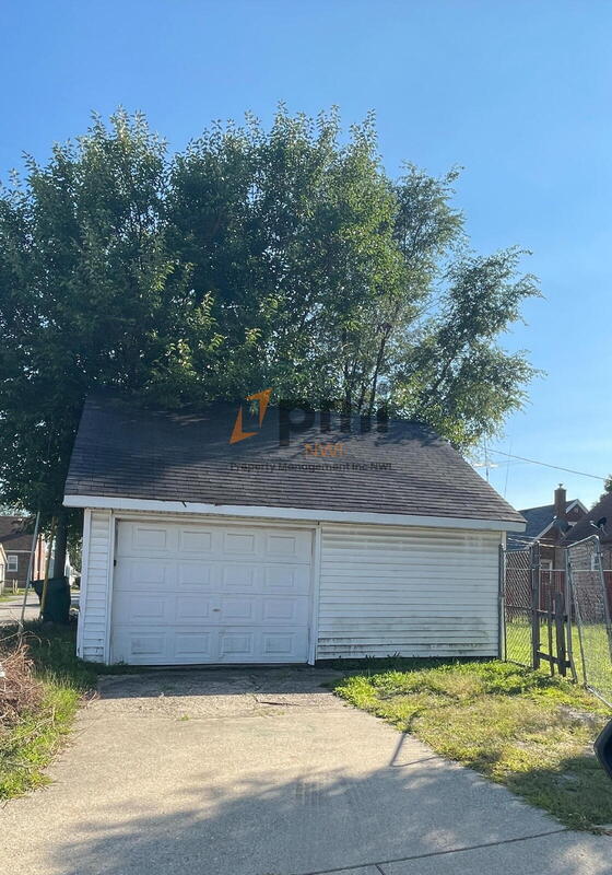 Building Photo - 3703 Towle Ave
