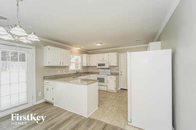 Building Photo - 8507 Beechbrooke Rd