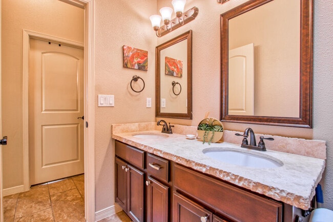 Building Photo - 3207 Christian Cunningham