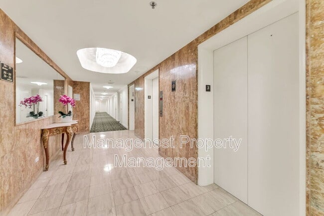 Building Photo - 700 Biltmore Way