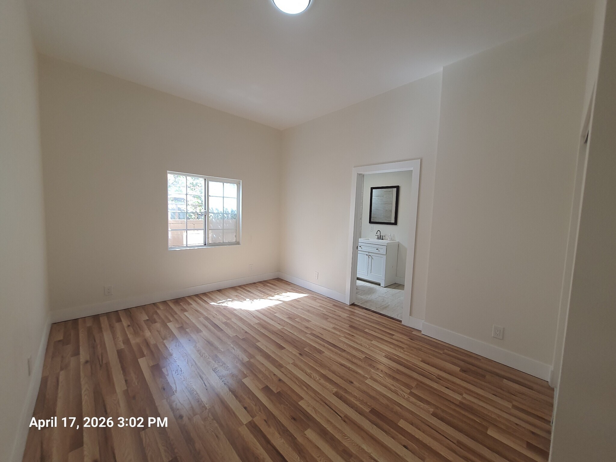 Building Photo - 515 W 104th St