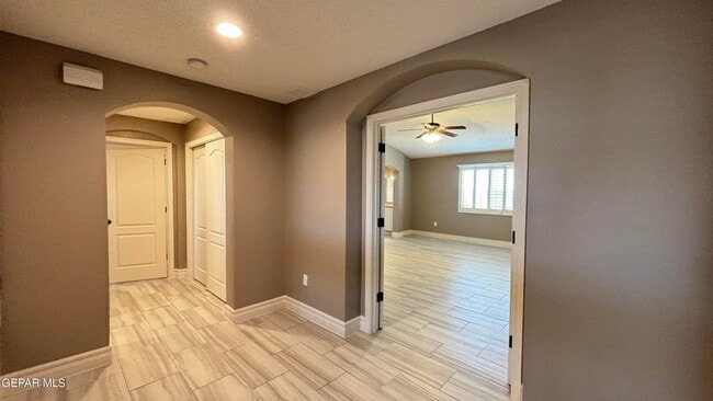 Building Photo - 14193 Honey Point Dr