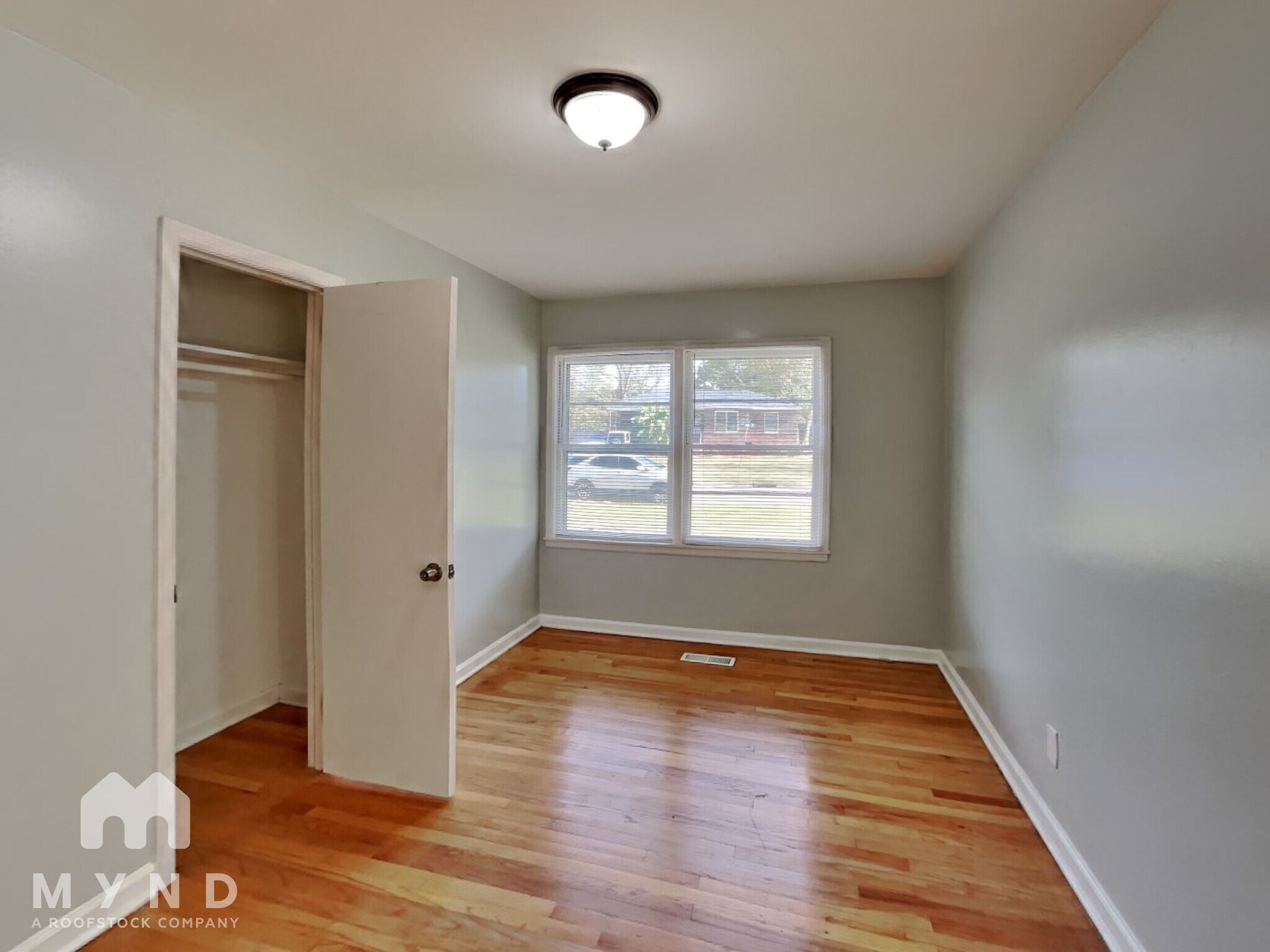 Building Photo - 5916 Ave P