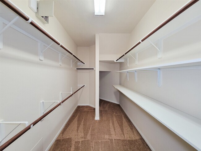 Building Photo - 26307 Langdon Ct