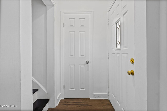 Building Photo - 234 Osborne Rd