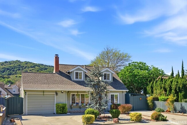 Building Photo - 5880 Olinda Rd