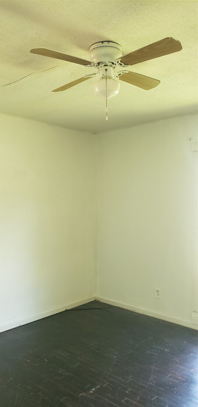 Building Photo - 4346 Dalmatian Dr