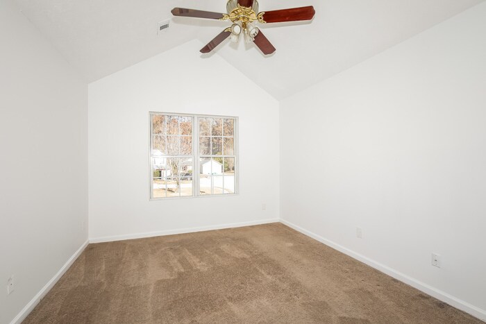 Building Photo - 2205 Oakland Spring Dr