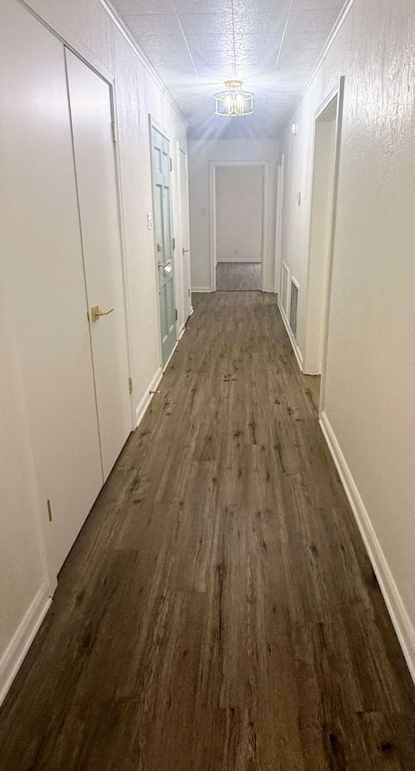 Building Photo - Cozy 3 bedroom, 2 bathroom home in Lake Charles