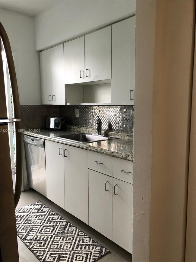 Building Photo - 911 Meridian Ave