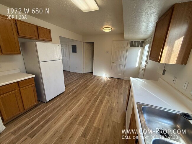 Building Photo - 3 bed 1.5 bath TH for Rent in PG