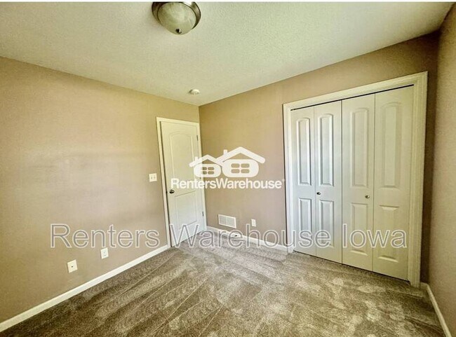 Building Photo - 2004 63rd St