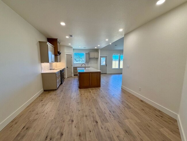 Building Photo - 509 Waggoner Ln