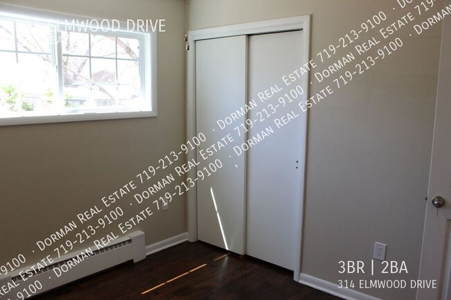 Building Photo - 314 Elmwood Dr