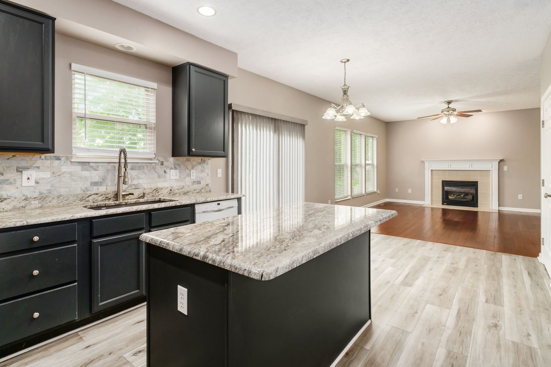 Building Photo - 1208 Briarshore Way
