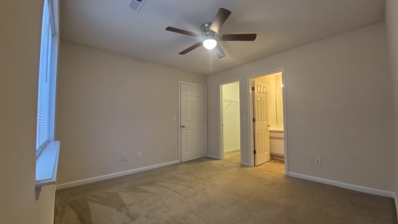 Building Photo - 320 Brownlea Dr