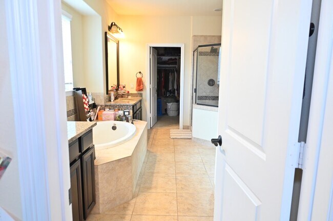Building Photo - 13514 Mooring Pointe Dr