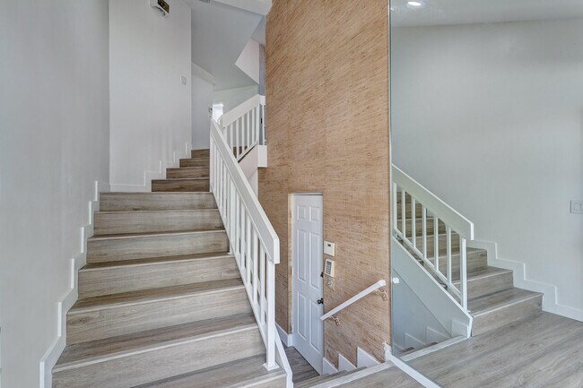 Building Photo - 205 Sea Oats Dr