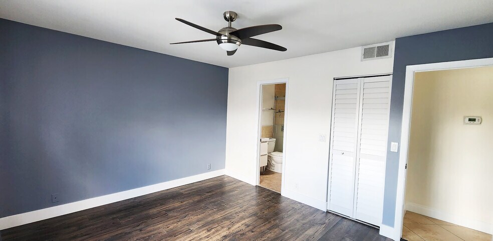 Building Photo - 8621 SW 5th St