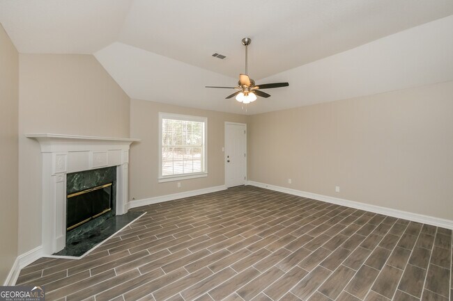 Building Photo - 40 Prestwick Dr