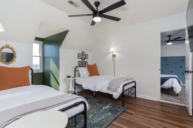 Building Photo - 54 Hyder Ln