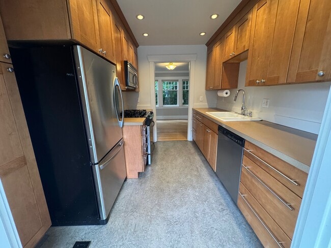 Building Photo - 6247 31st Ave NE