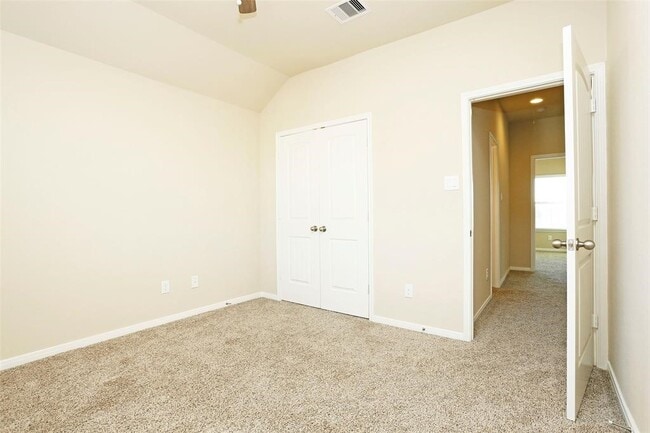 Building Photo - 9702 Massanutten Ln