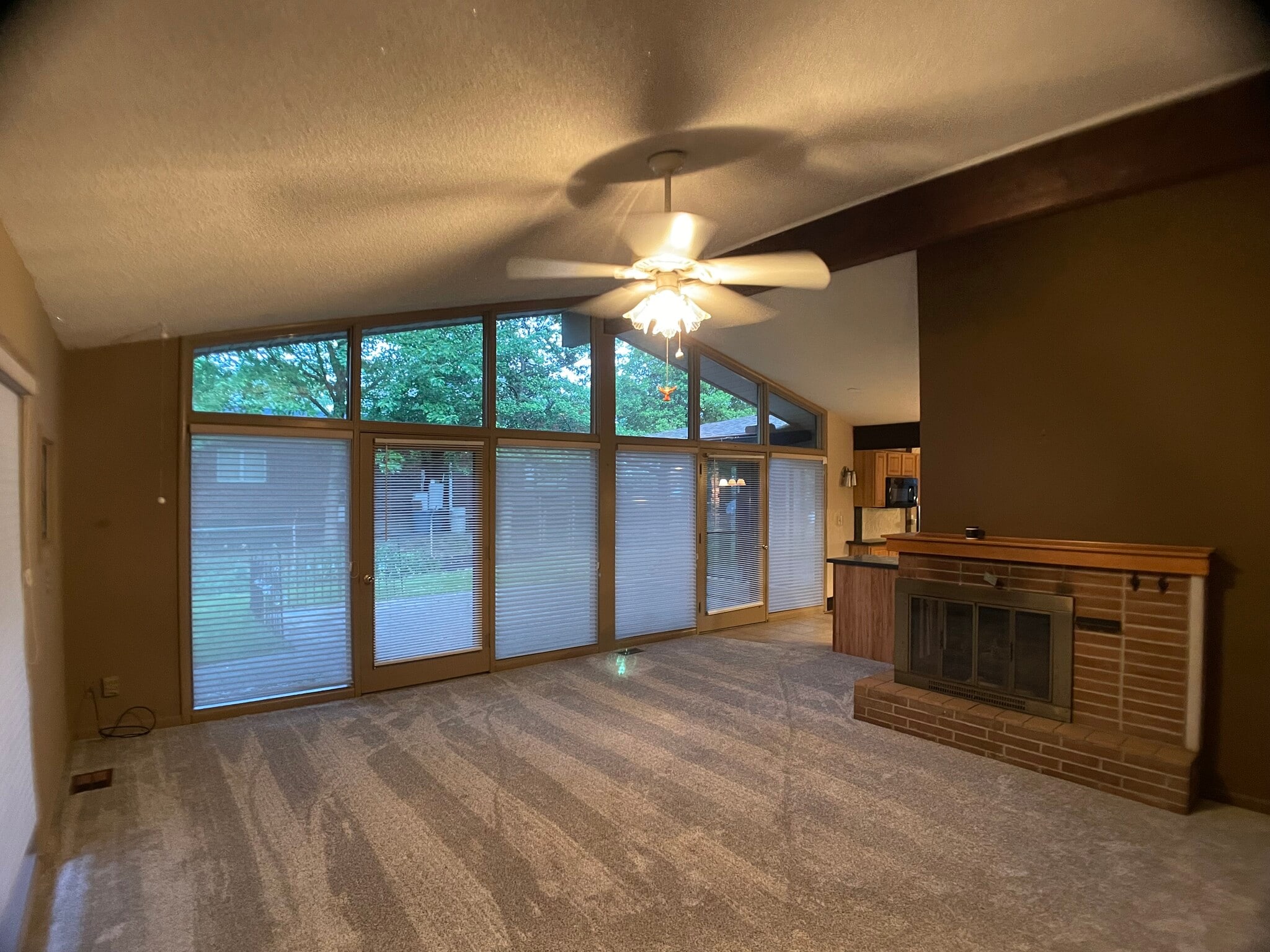 Living room - 5344 Hagewa Dr