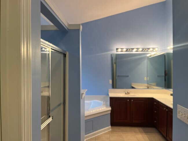 Building Photo - 4502 Firethorne Dr