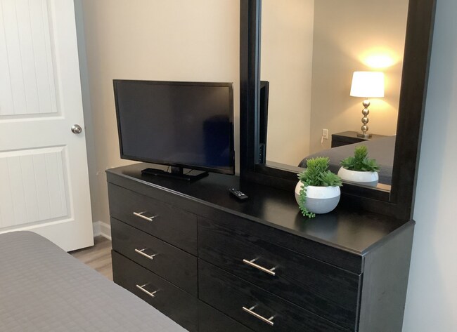 Building Photo - Palisades at Duncan