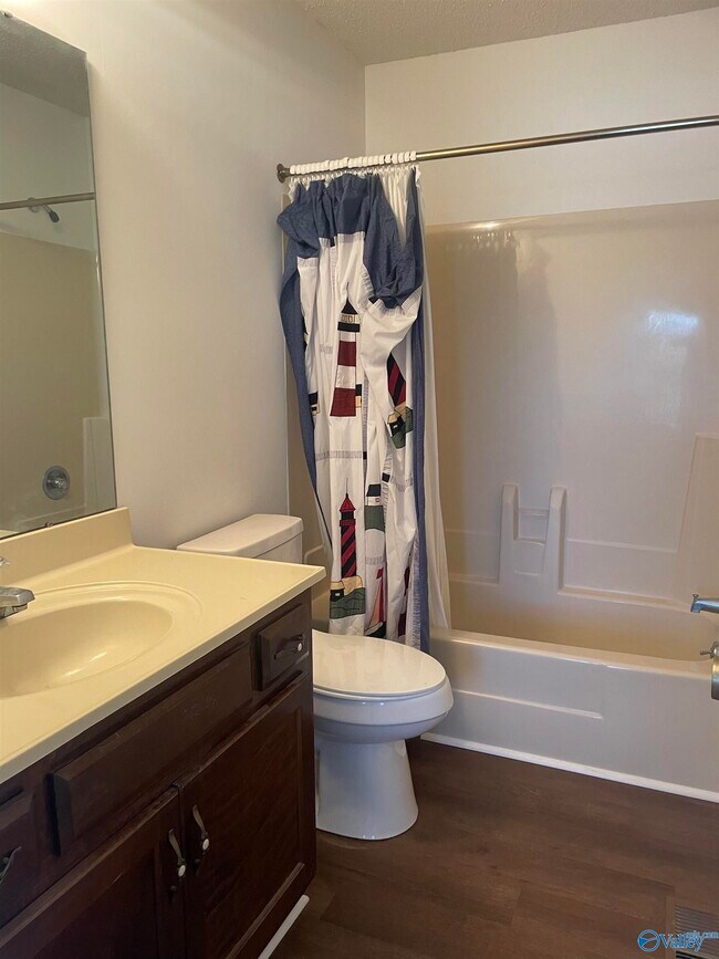 Building Photo - 6613 Steeplechase Dr NW