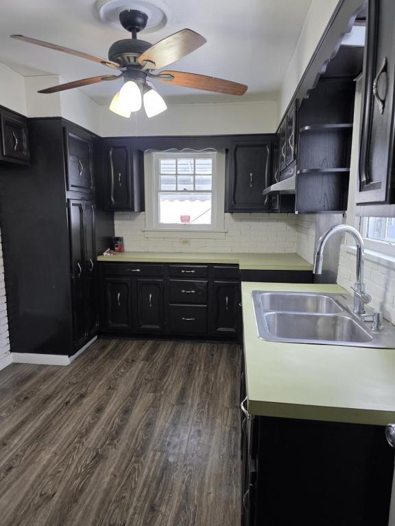 Building Photo - 1028 Clearview St NW