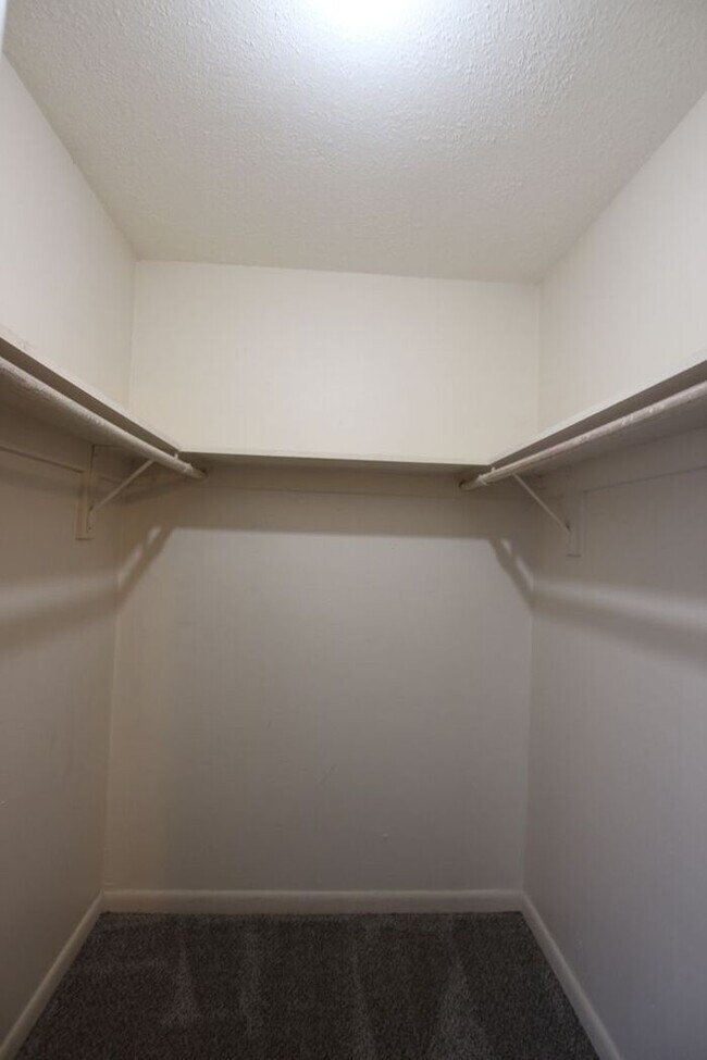 Building Photo - 2 bedroom 2 bath apartment in Tyler! Avail...