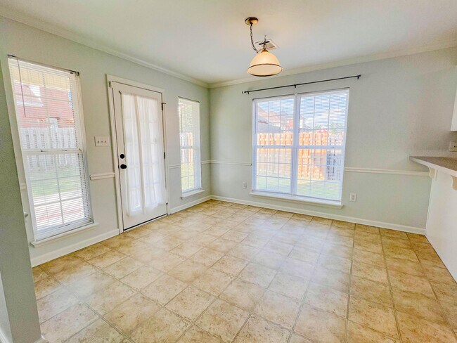 Building Photo - 6117 Independence Way