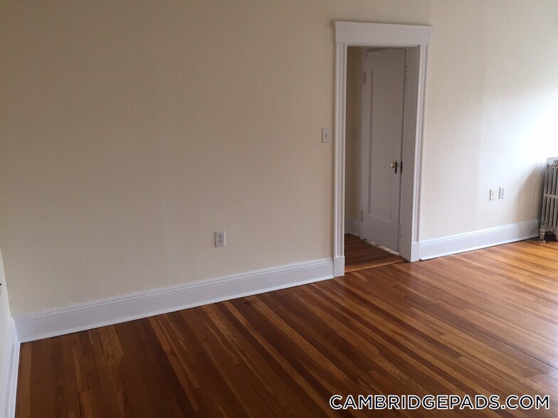 Building Photo - 18 Chauncy St