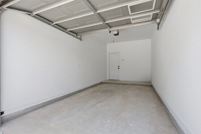 Building Photo - 5921 Mountwood St