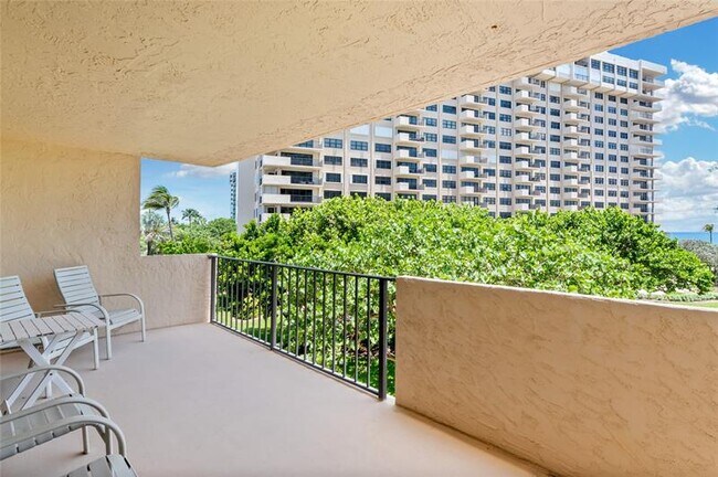Building Photo - 4900 N Ocean Blvd