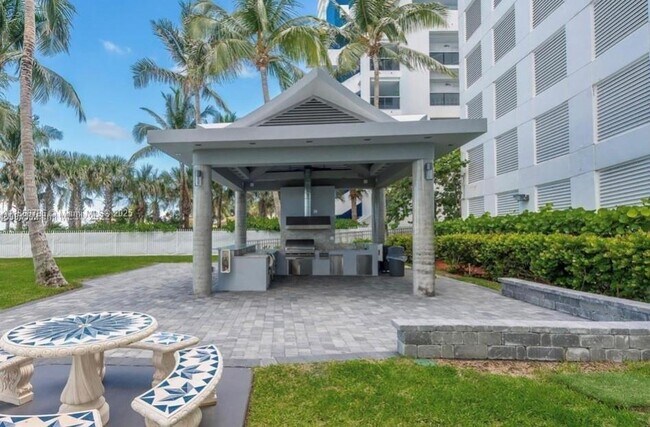 Building Photo - 6301 Collins Ave