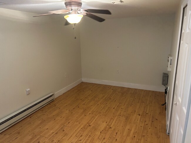 Building Photo - 2418 Old Welsh Rd