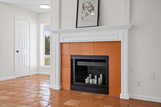 Building Photo - 303 Fantail Loop