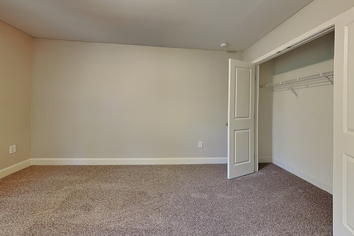 Building Photo - 3490 Landshire View Lane